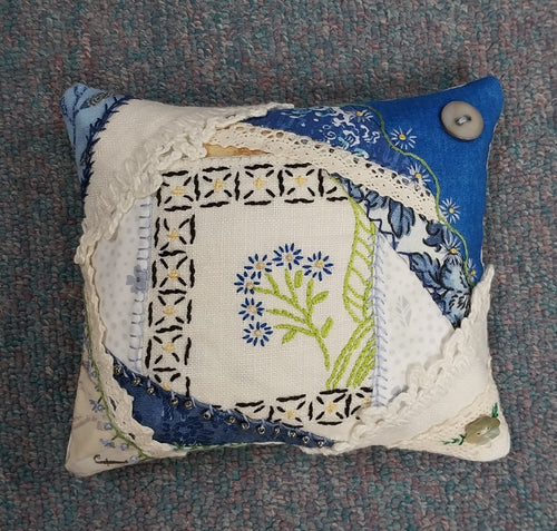 Hand Stitching Retro Crazy Pincushion